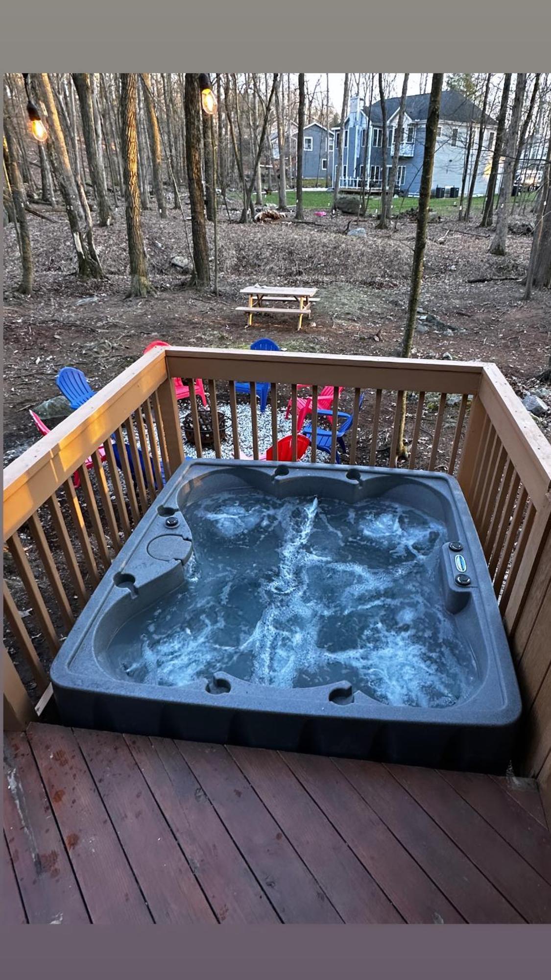 Cozy Cabin At Poconos With Hot Tub And Fire Pit East Stroudsburg Εξωτερικό φωτογραφία