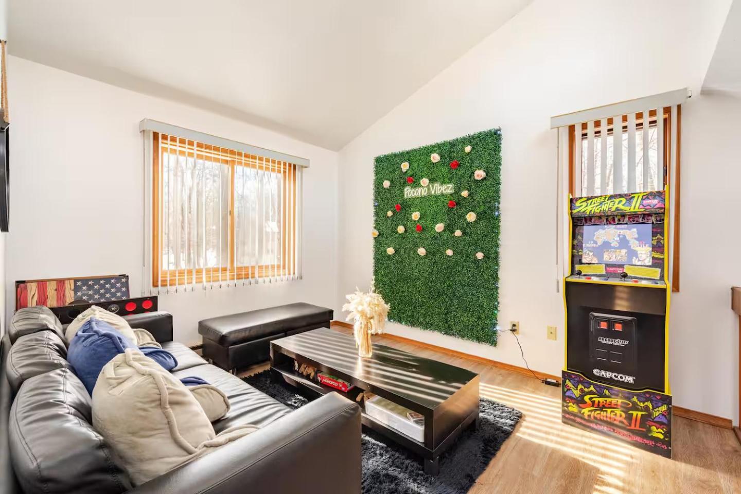 Cozy Cabin At Poconos With Hot Tub And Fire Pit East Stroudsburg Εξωτερικό φωτογραφία